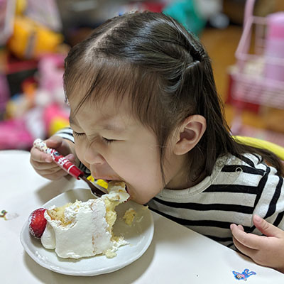 ケーキが好きな２歳児